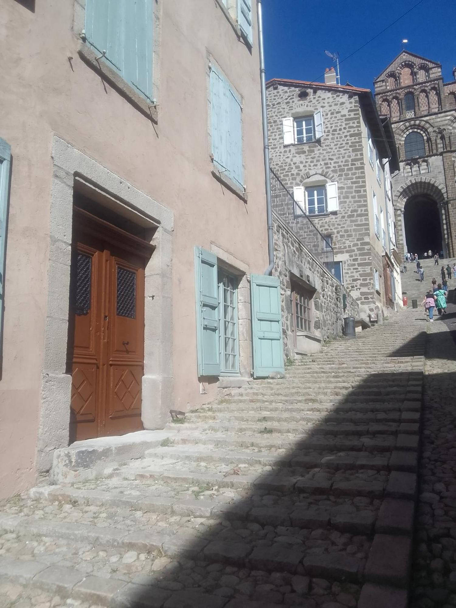 شقة Le Relax Max Le Puy-en-Velay المظهر الخارجي الصورة